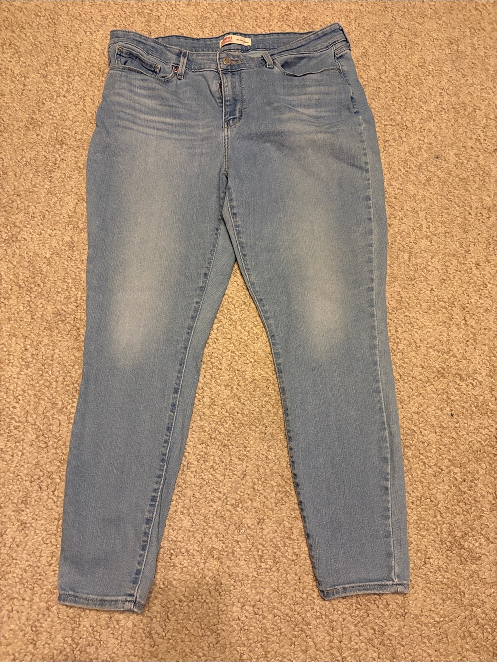 Signature by Levi Strauss Light Blue Mid-Rise Skinny Jeans C22